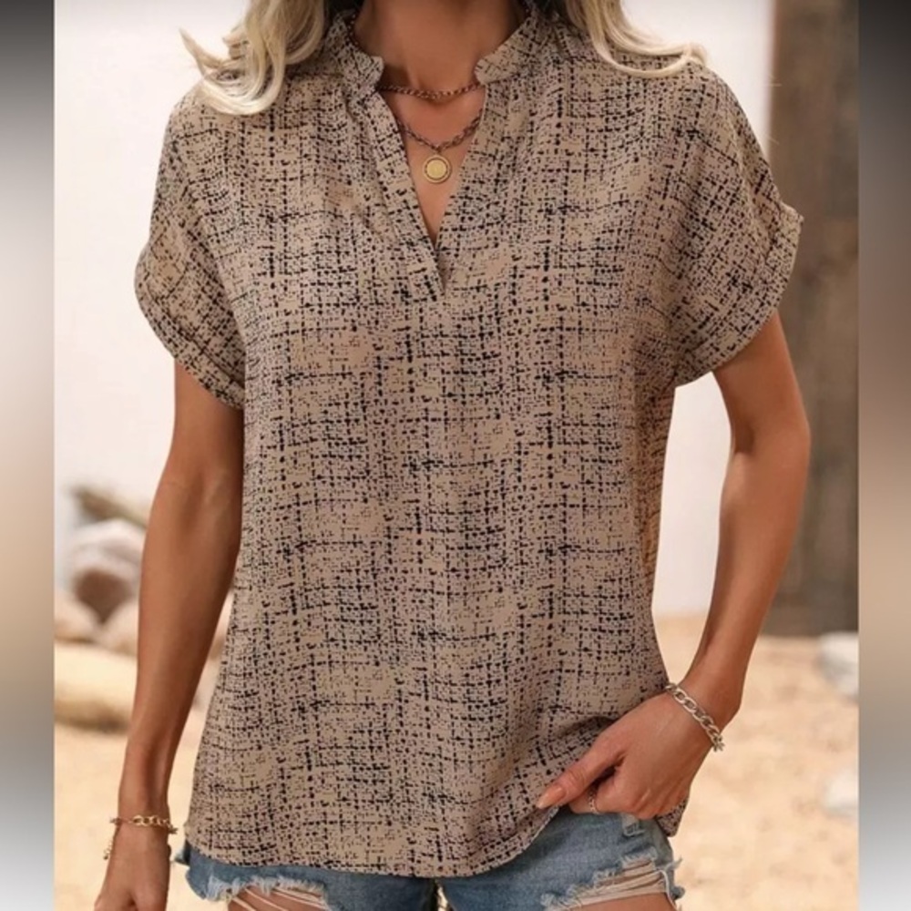 Placket short sleeve blouse